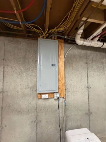 19 Village Road, Shelburne, NH 03581