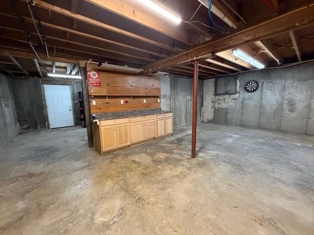 19 Village Road, Shelburne, NH 03581