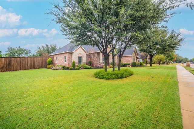 115 Fairway Drive, Waxahachie, TX 75165