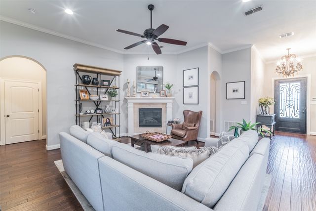 115 Fairway Drive, Waxahachie, TX 75165