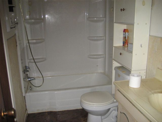 108 County Road 2122, Crockett, TX 75835