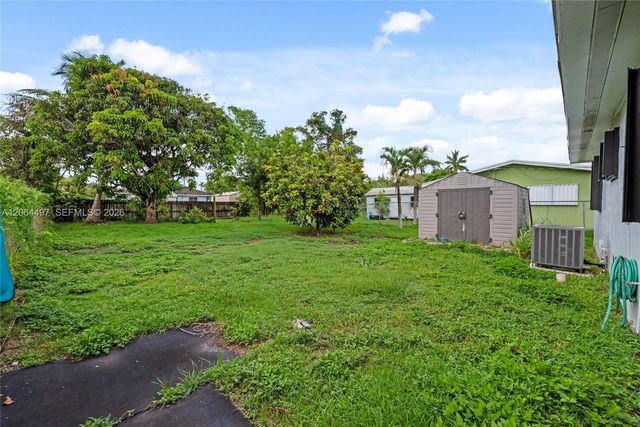 327 NW 3rd Street, Florida City, FL 33034