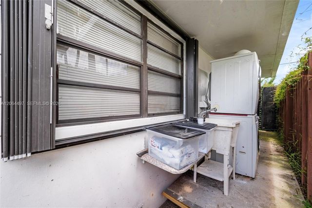 327 NW 3rd Street, Florida City, FL 33034