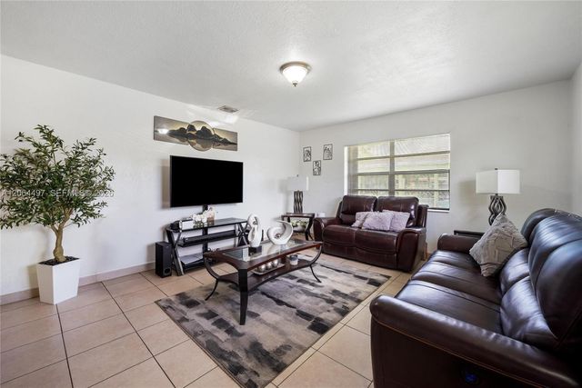 327 NW 3rd Street, Florida City, FL 33034