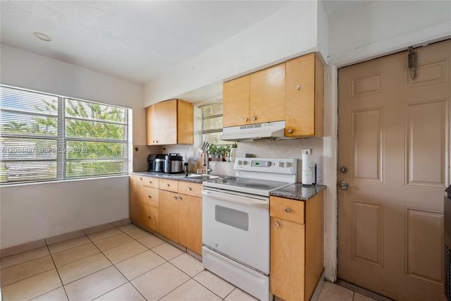 327 NW 3rd Street, Florida City, FL 33034