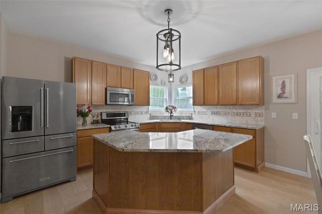 1323 Woodside Drive, Arnold, MO 63010