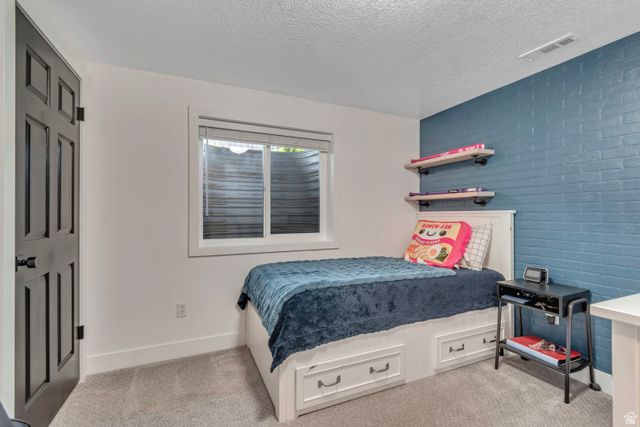 1026 W 450 S, Layton, UT 84041