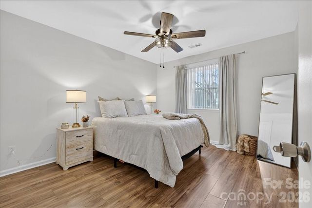 5917 Crape Myrtle Lane, Charlotte, NC 28216