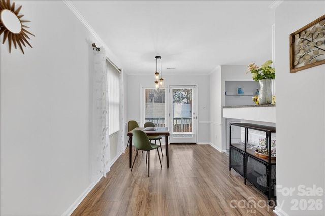 5917 Crape Myrtle Lane, Charlotte, NC 28216