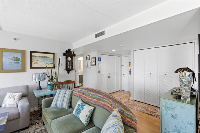61 Broad Reach M56B, Weymouth, MA 02191