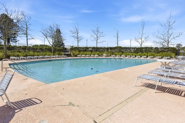 61 Broad Reach M56B, Weymouth, MA 02191