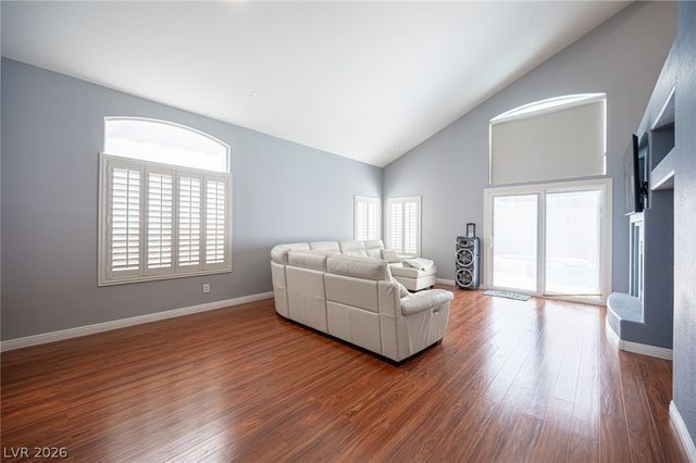 917 Scarlet Haze Avenue, Las Vegas, NV 89183