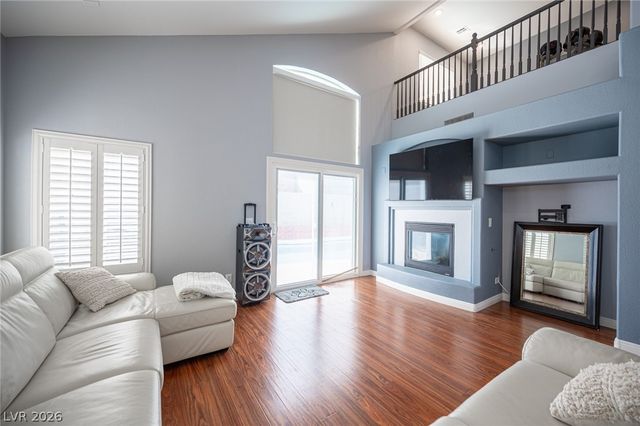 917 Scarlet Haze Avenue, Las Vegas, NV 89183