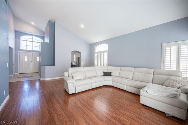 917 Scarlet Haze Avenue, Las Vegas, NV 89183