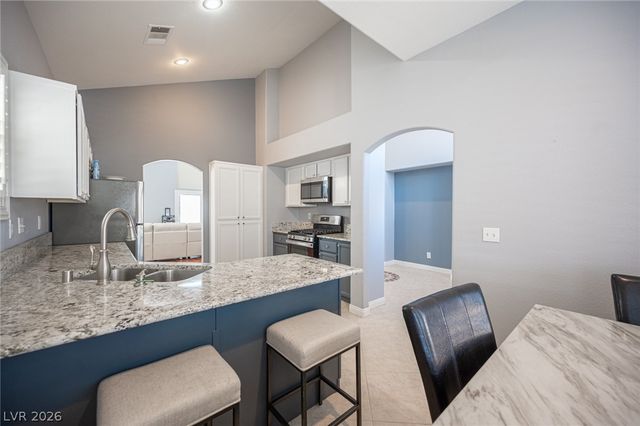 917 Scarlet Haze Avenue, Las Vegas, NV 89183