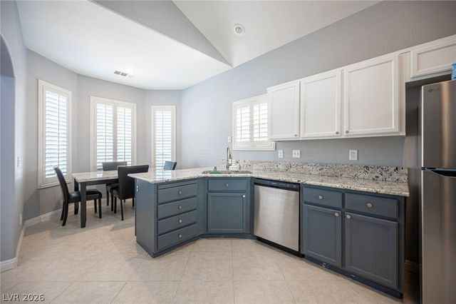 917 Scarlet Haze Avenue, Las Vegas, NV 89183