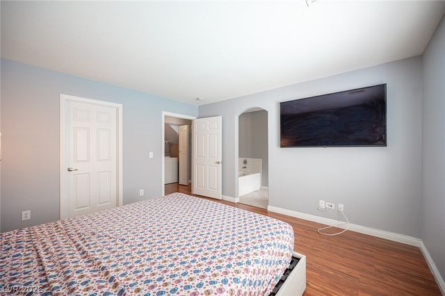 917 Scarlet Haze Avenue, Las Vegas, NV 89183