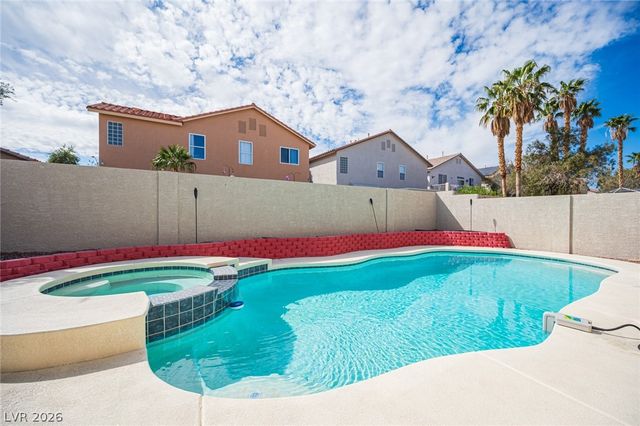 917 Scarlet Haze Avenue, Las Vegas, NV 89183