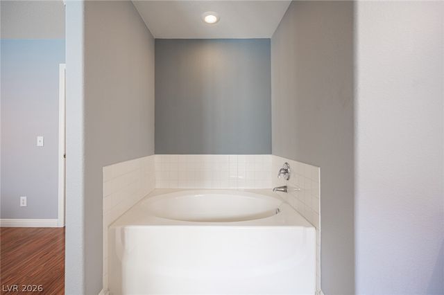 917 Scarlet Haze Avenue, Las Vegas, NV 89183