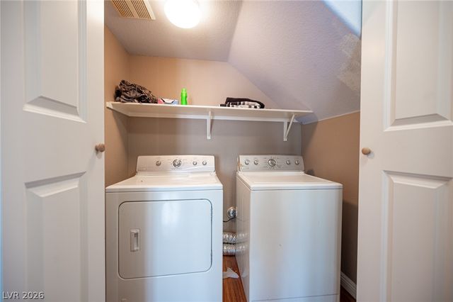 917 Scarlet Haze Avenue, Las Vegas, NV 89183