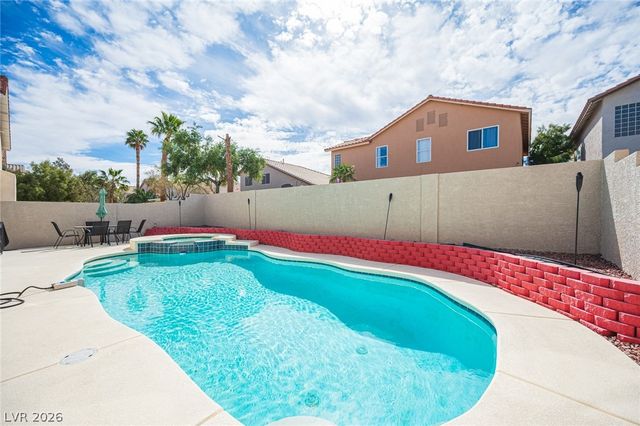 917 Scarlet Haze Avenue, Las Vegas, NV 89183