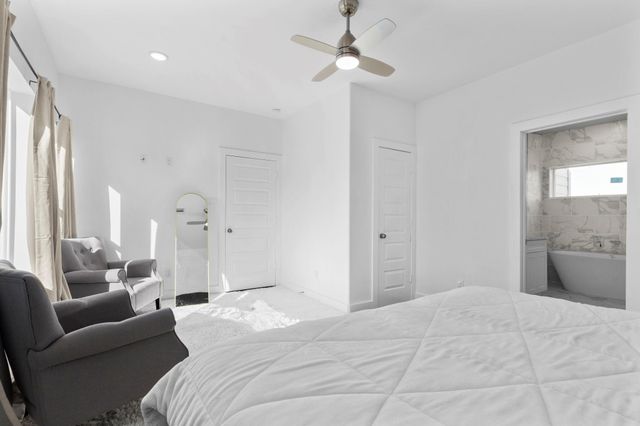 6721 Saint Augustine Street, Houston, TX 77021