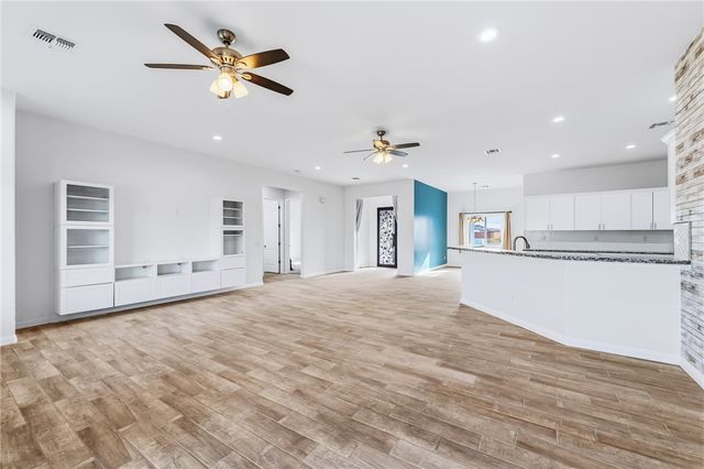 2385 Corwin Road, Bullhead City, AZ 86442