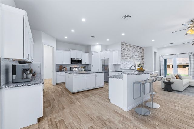 2385 Corwin Road, Bullhead City, AZ 86442