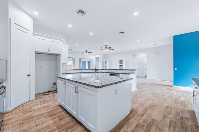 2385 Corwin Road, Bullhead City, AZ 86442