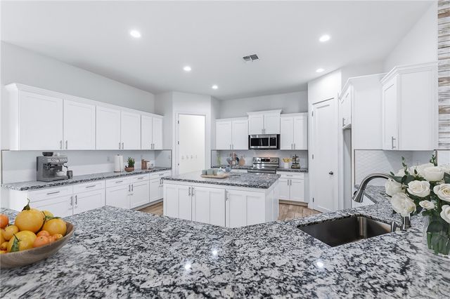 2385 Corwin Road, Bullhead City, AZ 86442