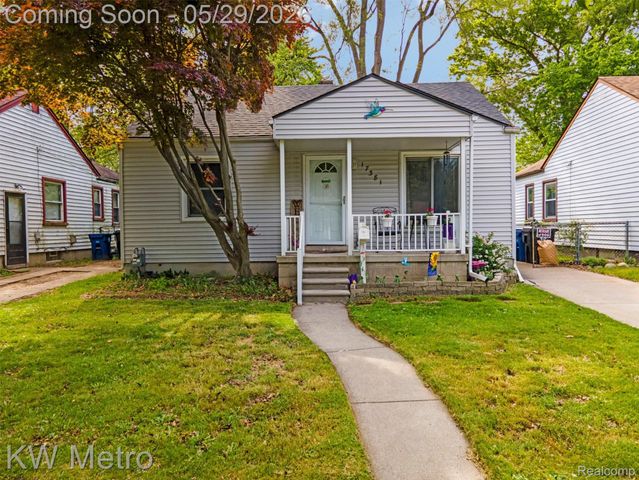17381 Five Points Street, Redford Charter Township, MI 48240