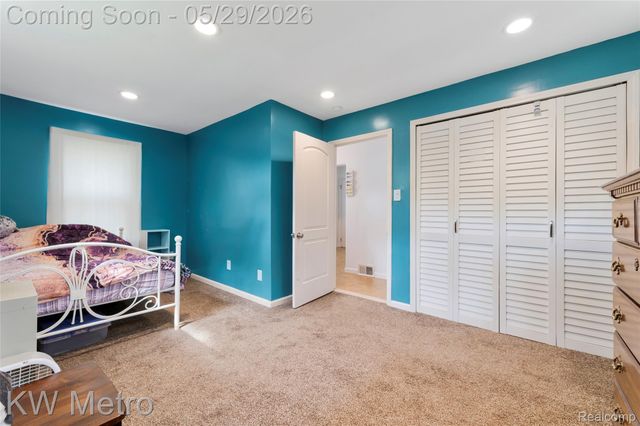 17381 Five Points Street, Redford Charter Township, MI 48240