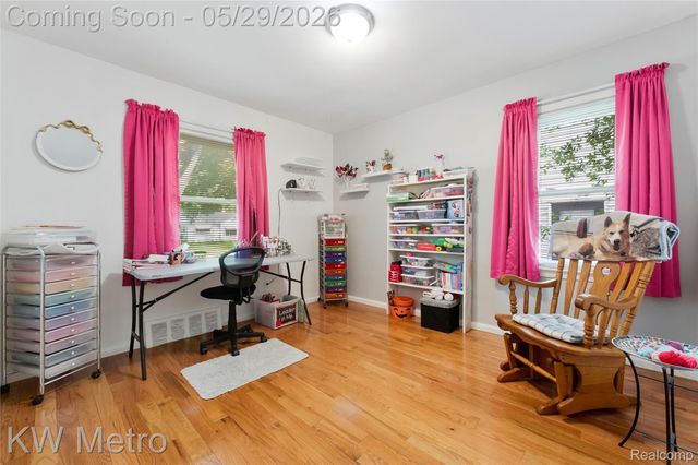 17381 Five Points Street, Redford Charter Township, MI 48240