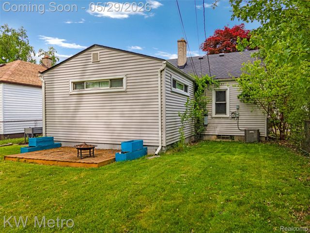 17381 Five Points Street, Redford Charter Township, MI 48240