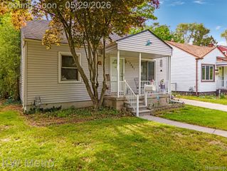17381 Five Points Street, Redford Charter Township, MI 48240