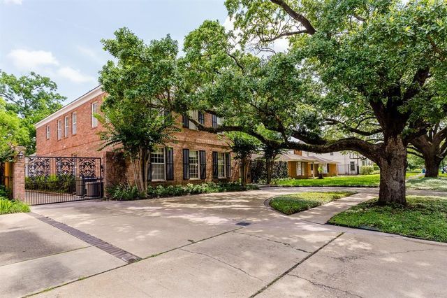 3822 Overbrook Lane, Houston, TX 77027