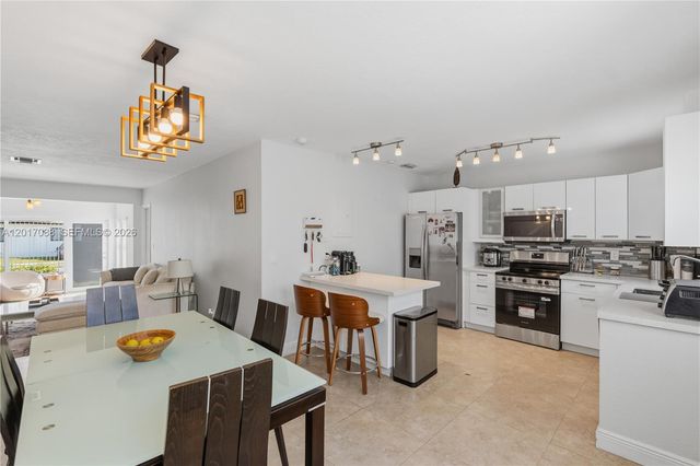 1639 Van Buren St, Hollywood, FL 33020