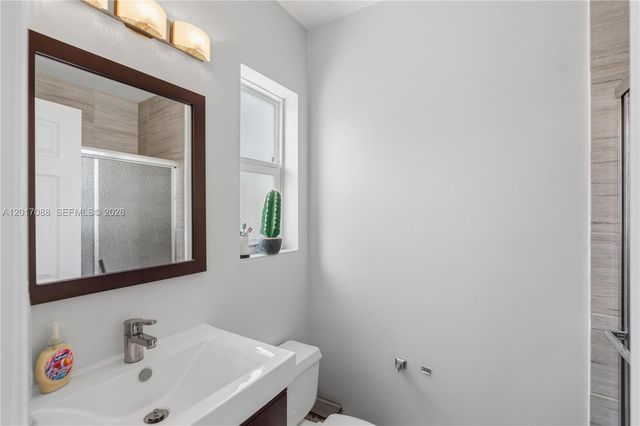 1639 Van Buren St, Hollywood, FL 33020
