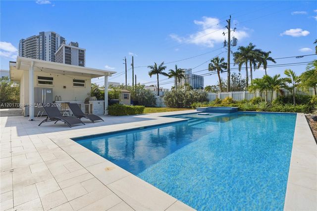 1639 Van Buren St, Hollywood, FL 33020