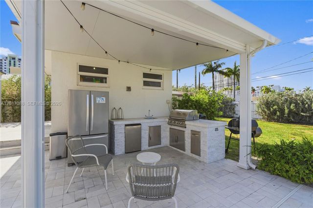 1639 Van Buren St, Hollywood, FL 33020