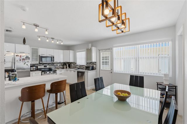 1639 Van Buren St, Hollywood, FL 33020