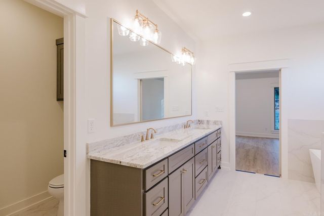 7041 Cold Creek Drive, Alexander, AR 72002