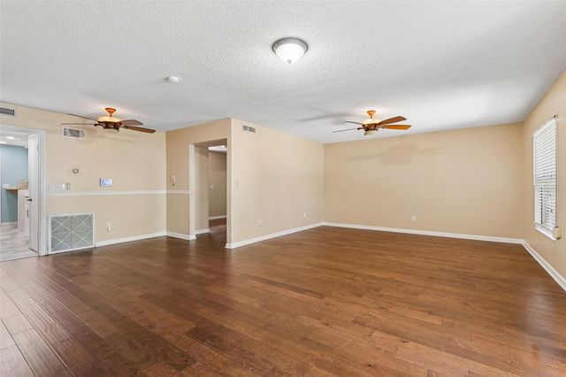 105 S MANHATTAN AVENUE, Tampa, FL 33609