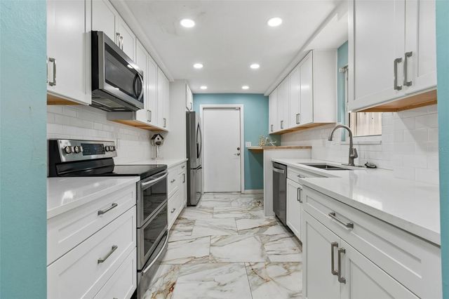 105 S MANHATTAN AVENUE, Tampa, FL 33609