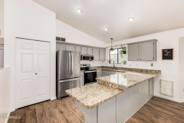 7443 E DRUMMER Avenue, Mesa, AZ 85208