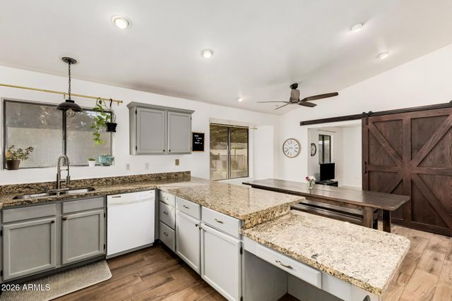 7443 E DRUMMER Avenue, Mesa, AZ 85208