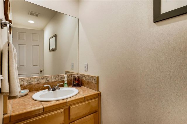 11575 Shockley Rd, Grass Valley, CA 95945