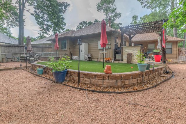 13613 Vail Drive, Montgomery, TX 77356
