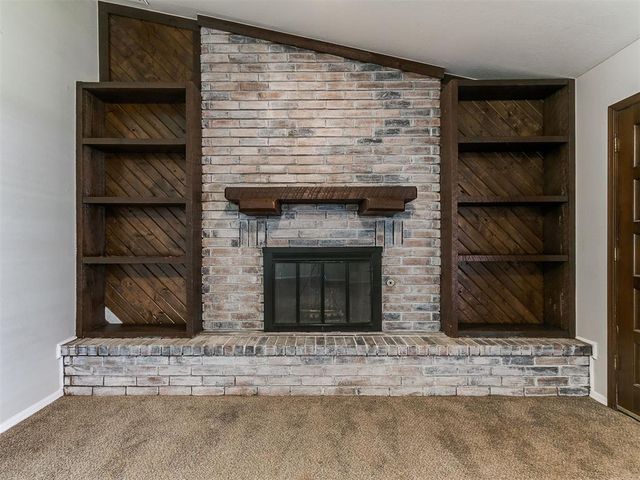 1025 Hawthorne Drive, Midwest City, OK 73110