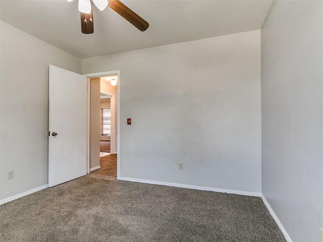 1025 Hawthorne Drive, Midwest City, OK 73110